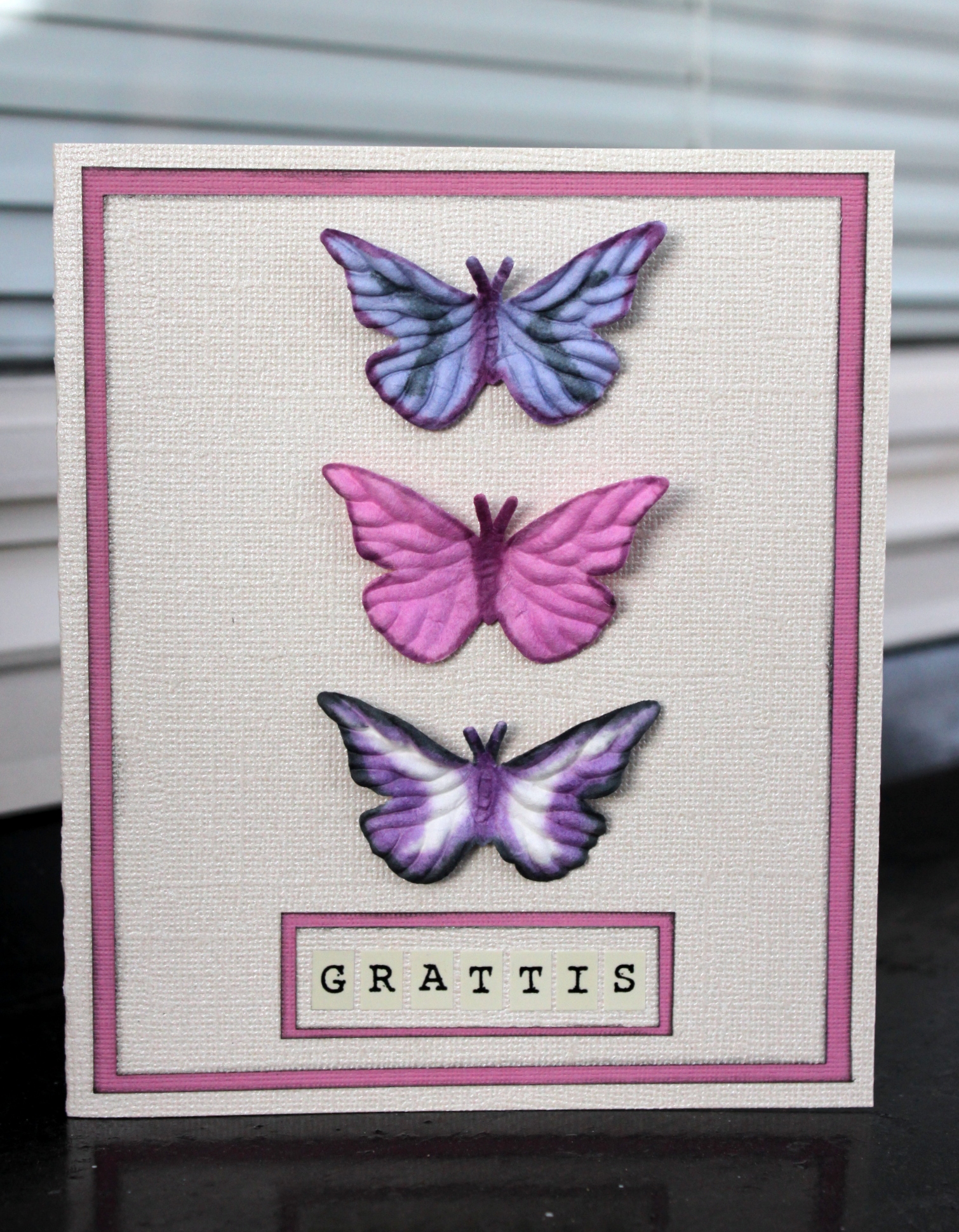 Fjärilar och rosetter pyssel