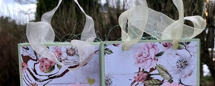 Små presentpåsar med Primapapper