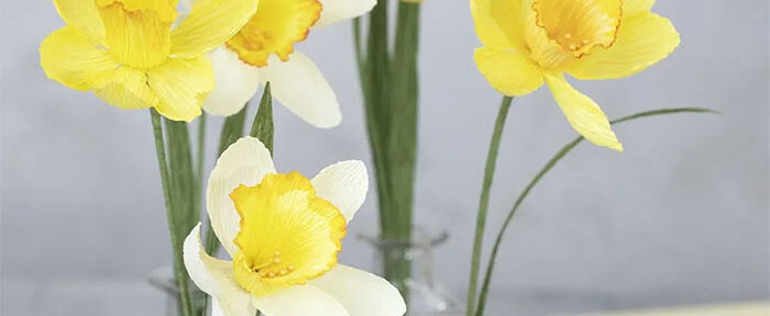 Säg det med blommor av kräpp-papper – Tutorial